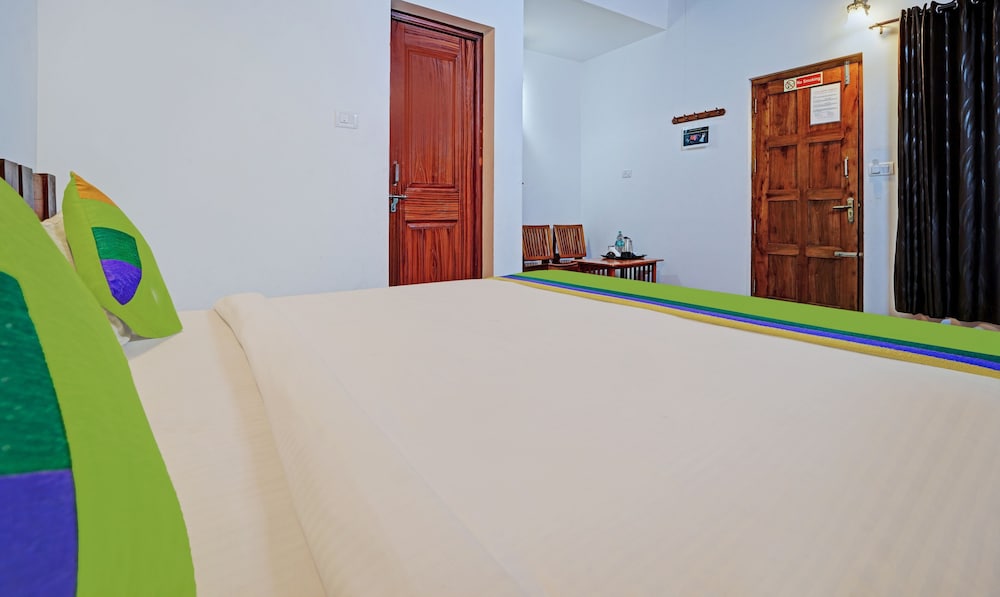 Deluxe Room - Photo 2