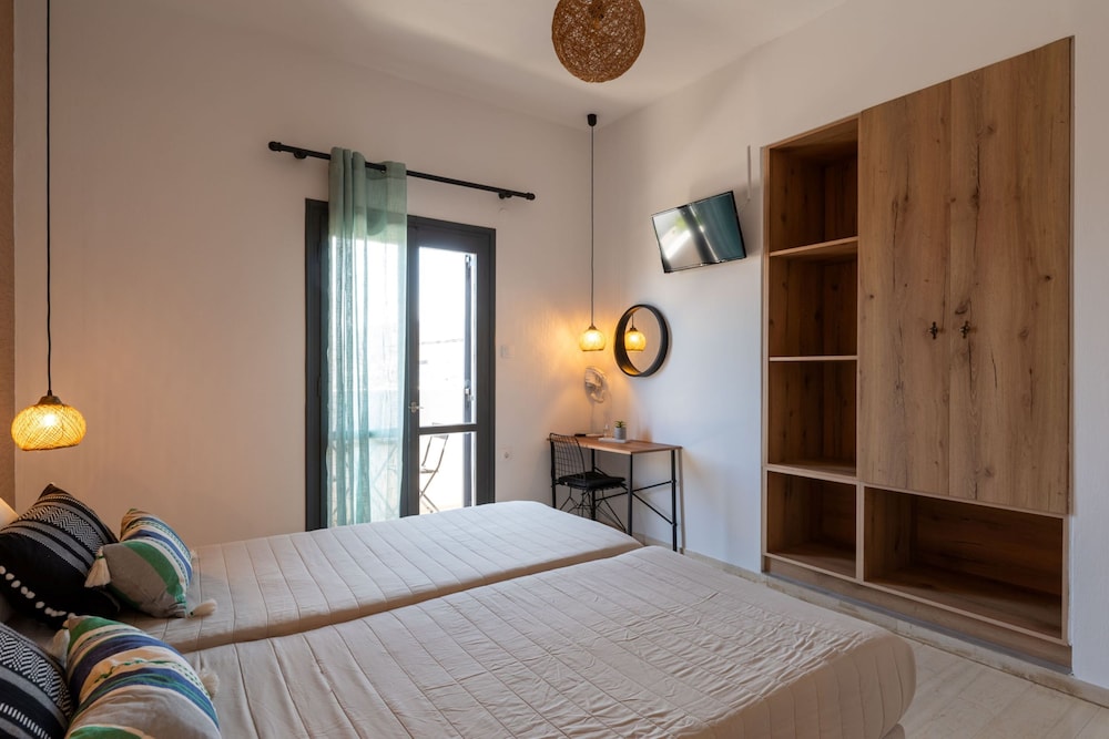 Triple Room - Photo 17