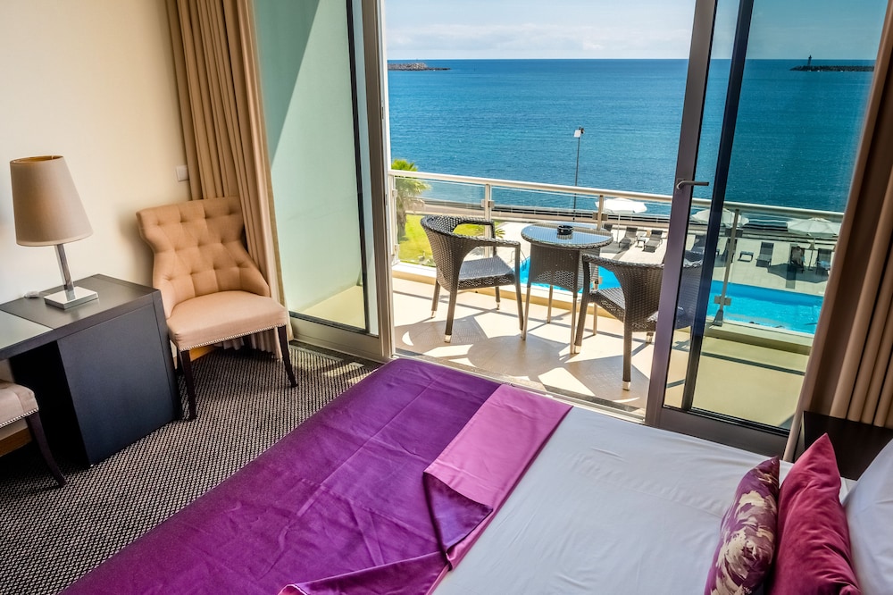 Junior Suite, Sea View (Single Use) - Photo 11