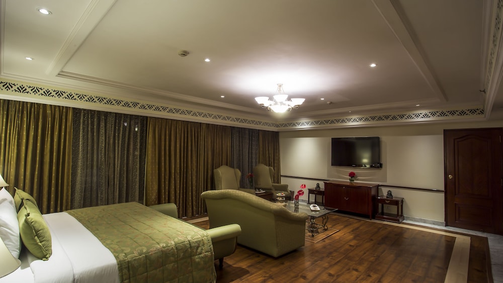 Presidential Suite photo 1