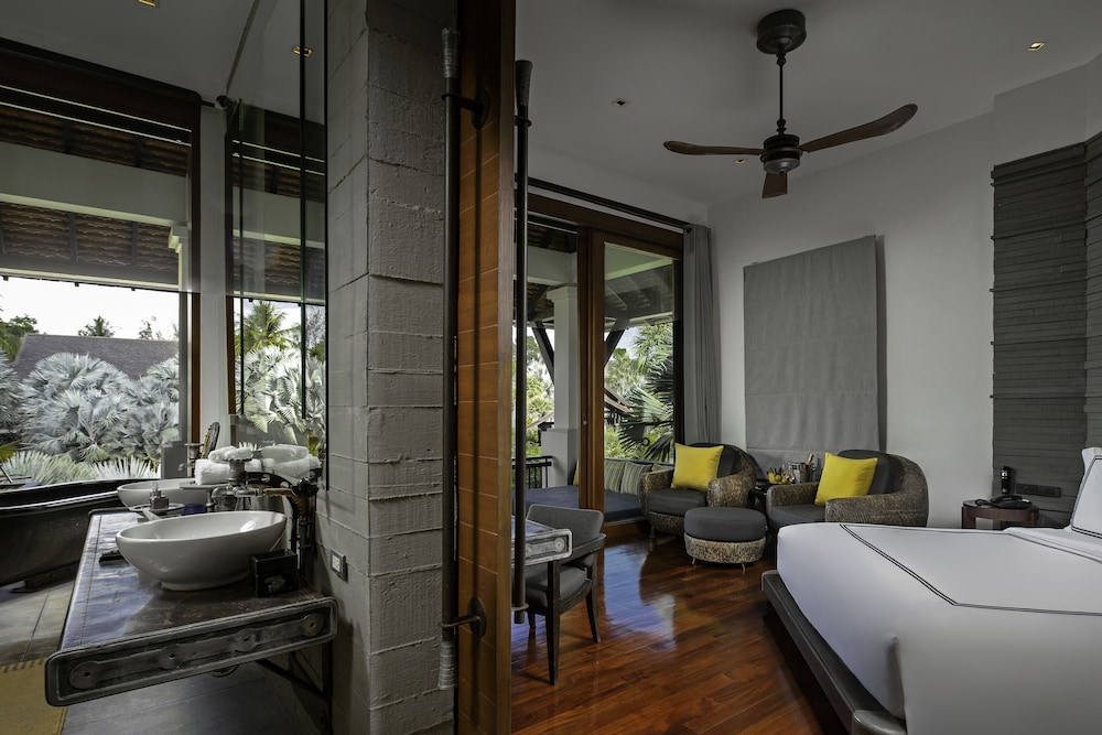 Pearl Bed Suite - Photo 3