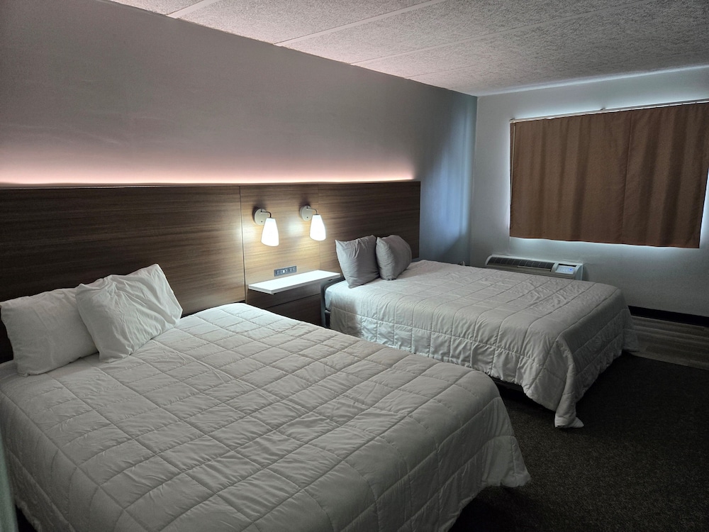 Double Room, 2 Queen Beds photo 1
