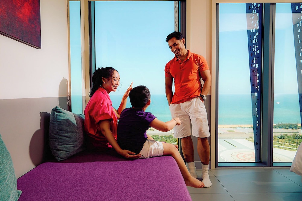 Deluxe Room, Multiple Beds, Ocean View photo 2