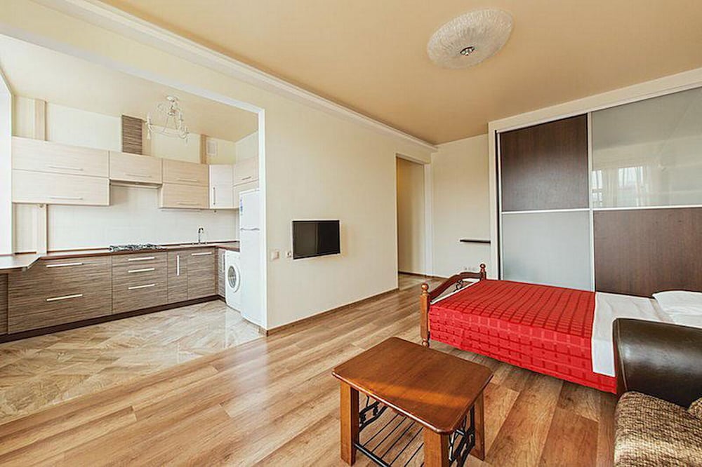 Business Apartment (Nezavisimosti prosp., 31)