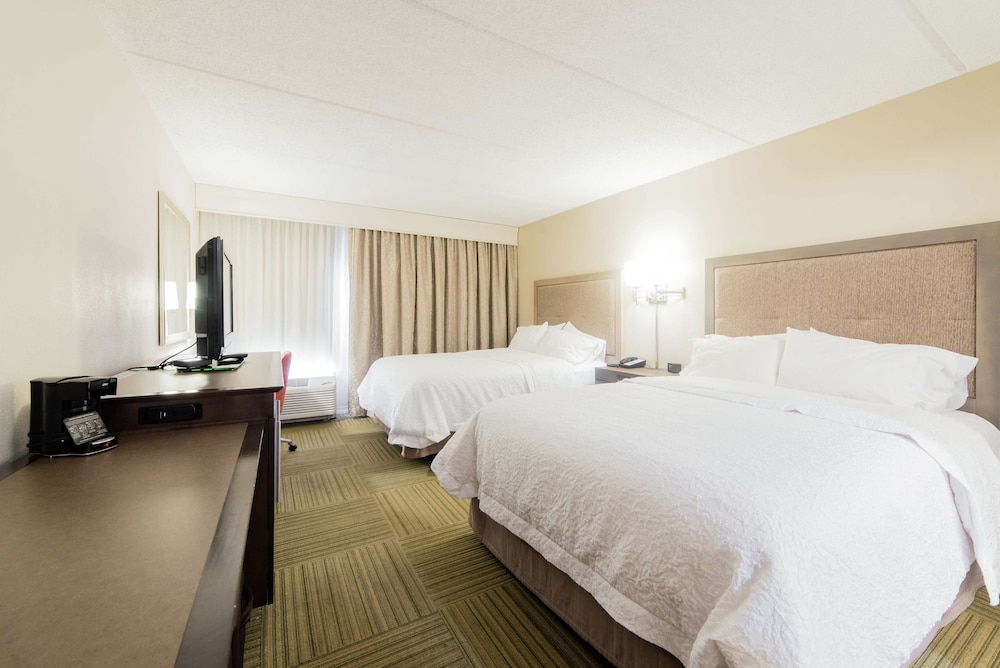 Room, 2 Queen Beds, Accessible (Hearing) - Photo 2