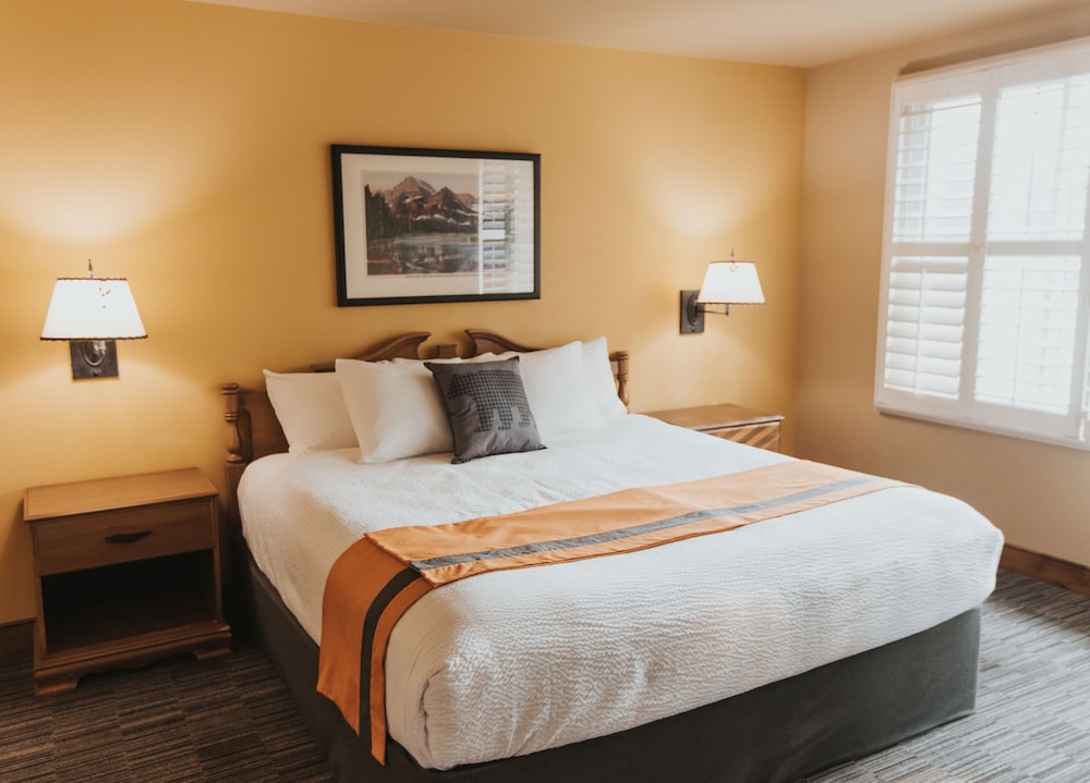 Golf/Nordic View, 1 King bed - Photo 1
