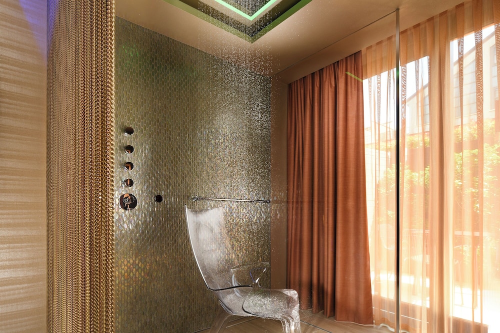 Signature Room, Jetted Tub (Wellness) photo 2
