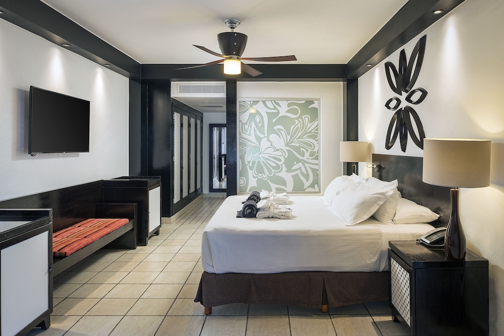 Privilege Master Suite - Photo 3