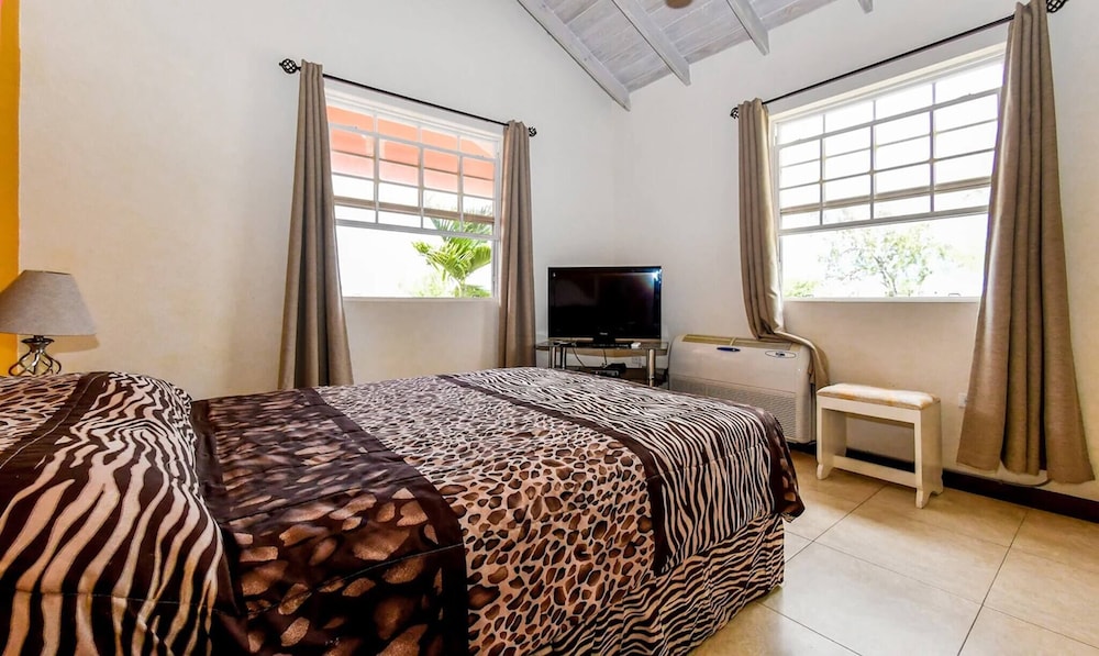 Apartment, 2 Bedrooms, Terrace, Garden View photo 2