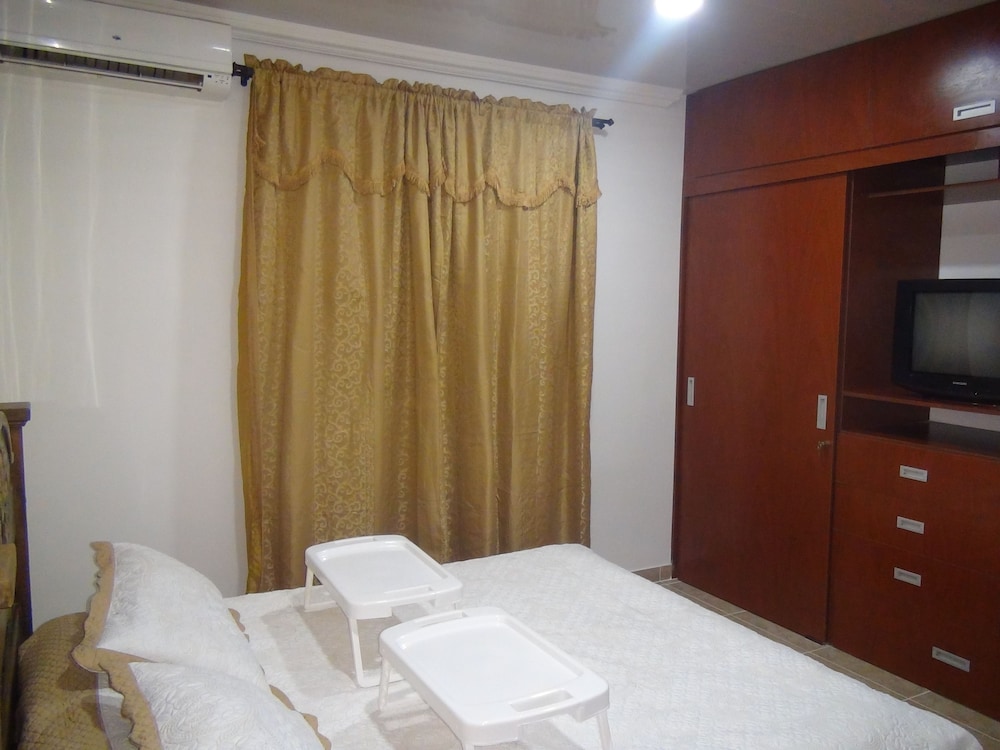 House, 2 Bedrooms