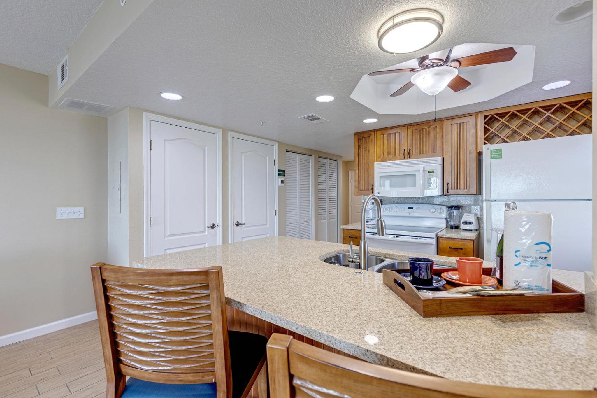 Two-Bedroom Suite - Ocean Front - Photo 10