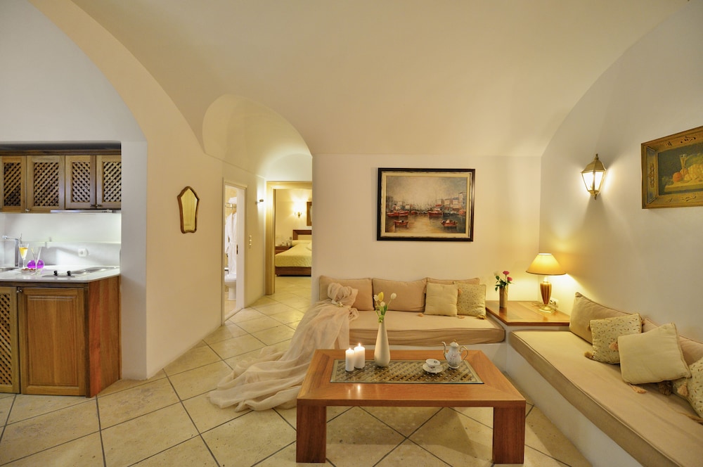 Superior Suite - Photo 1
