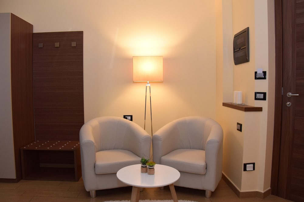 Studio Suite photo 2