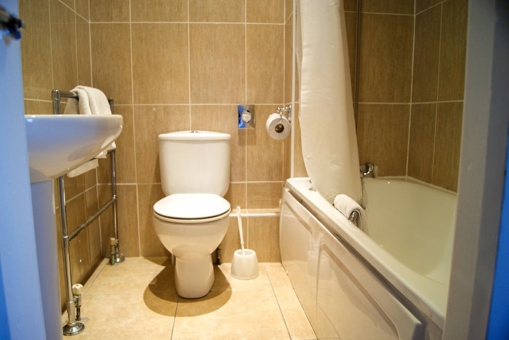 Standard Double or Twin Room photo 3