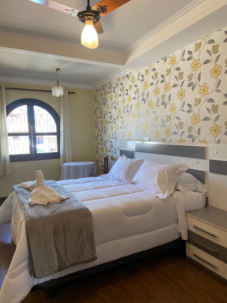 Standard Room photo 1