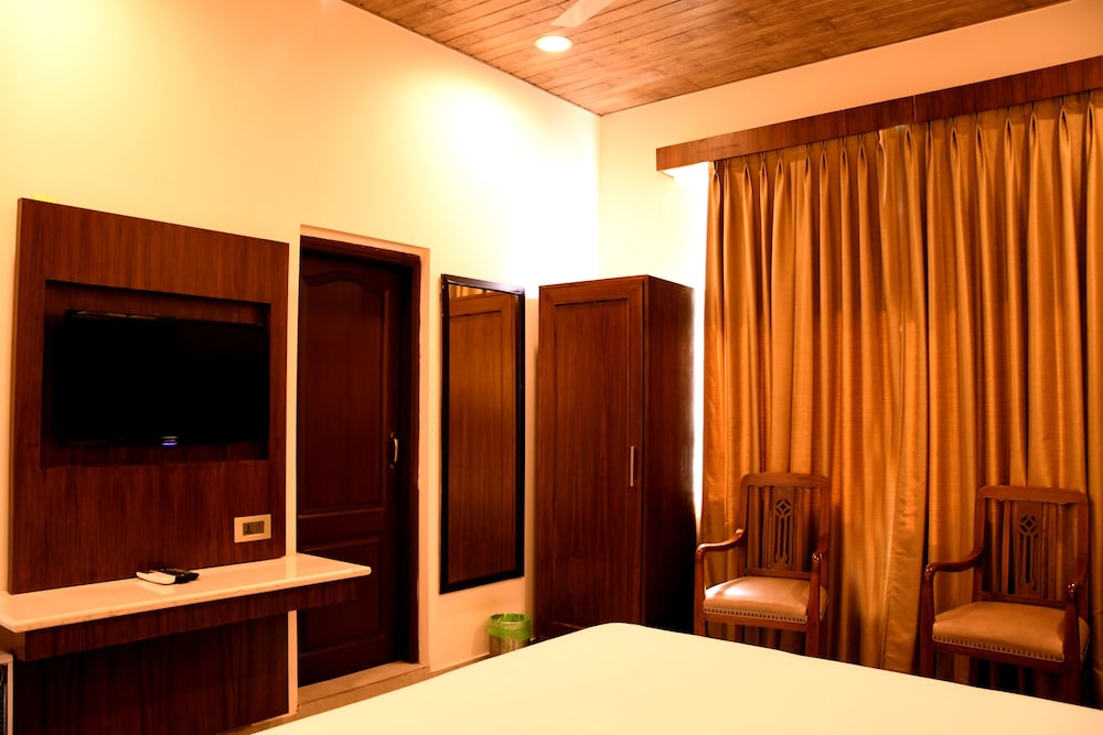 Standard Room AC photo 3
