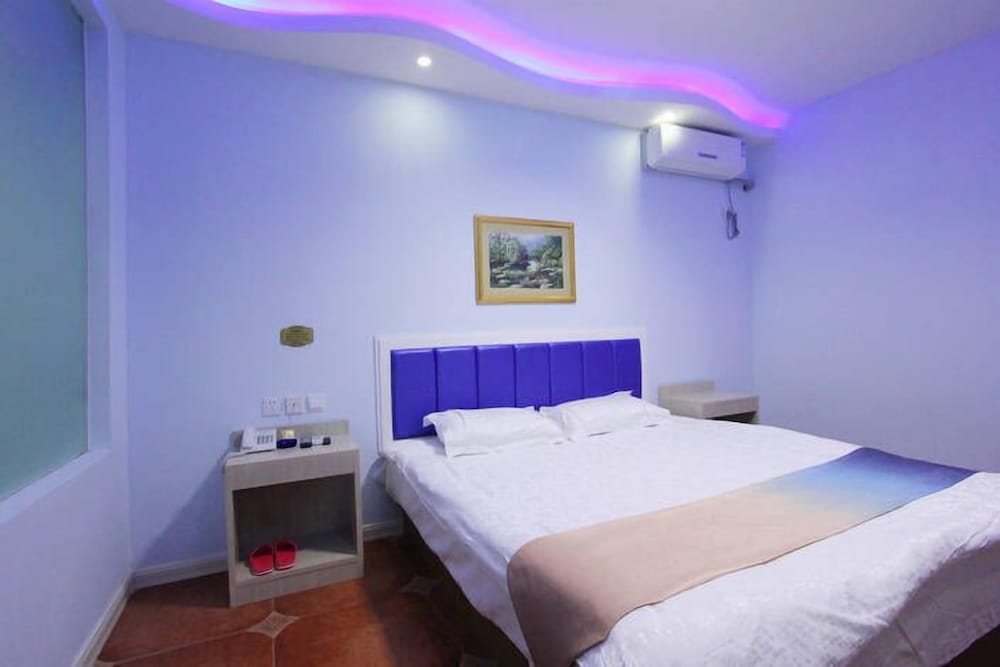 Design Double Room, Beach View photo 1