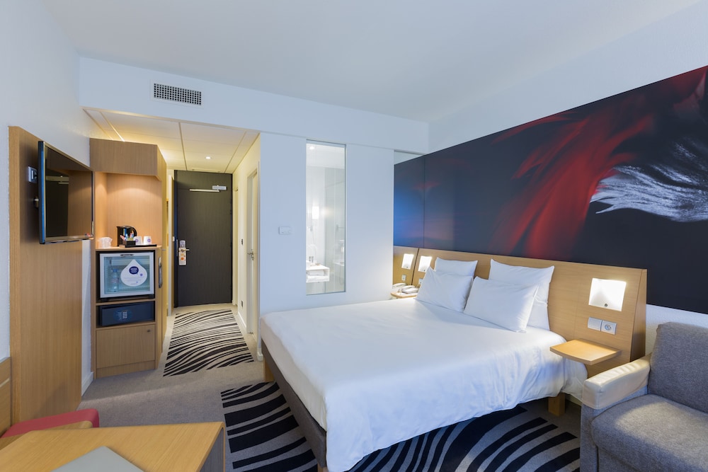 Superior Room, 1 Double Bed with Sofa bed - Photo 5
