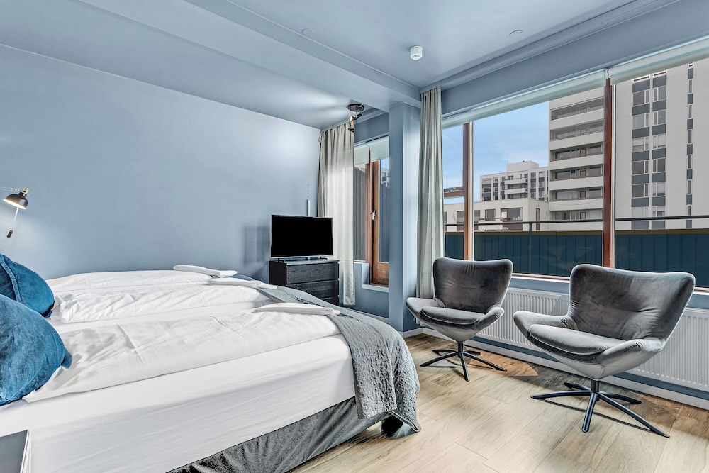 Studio, Multiple Beds - Three Adults - Photo 29
