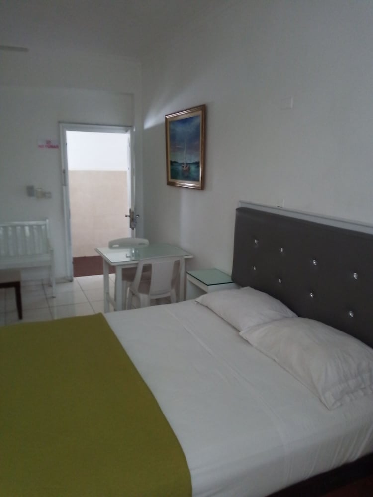 Standard Room - Photo 4