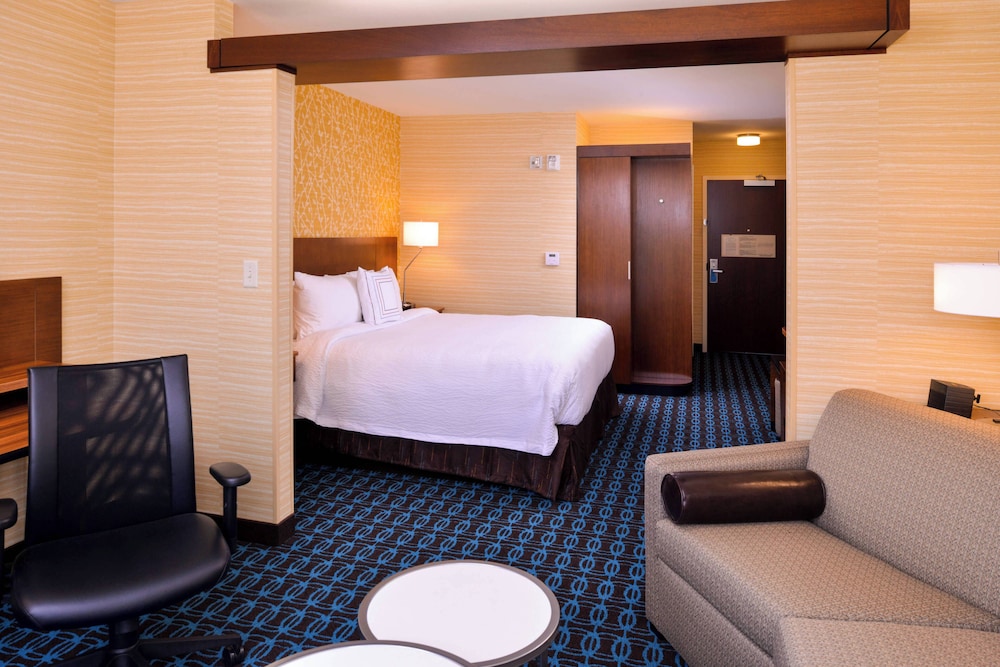 Suite, 1 King Bed with Sofa bed (Hearing Accessible) photo 1