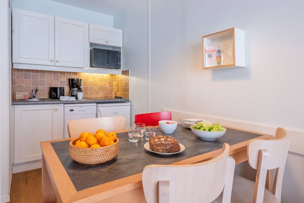 Appartement 4 personnes, 1 chambre, Vue Montagne dégagée photo 3