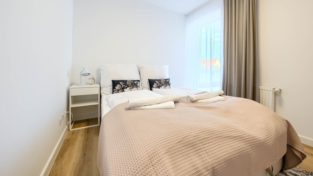 Apartment (9c) photo 3