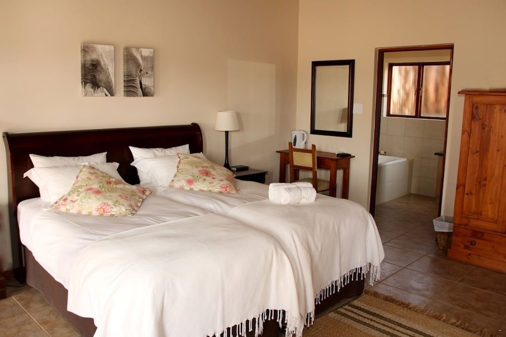 Standard Room photo 2