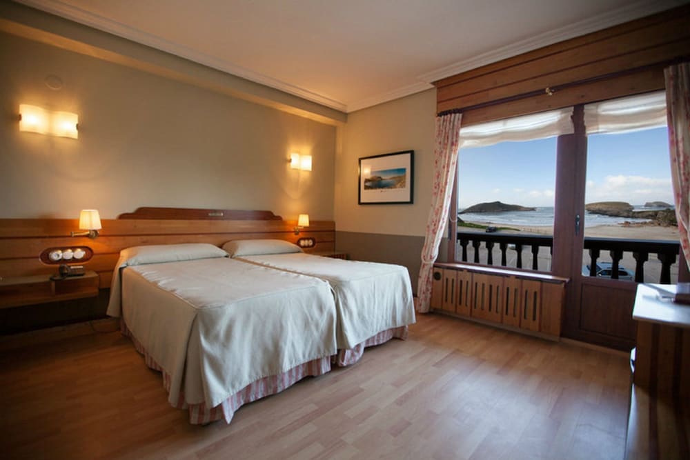 Double Room, Sea View (3 Adults) - Photo 3