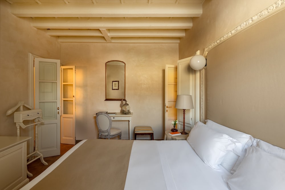 Classic Double Room - Photo 6