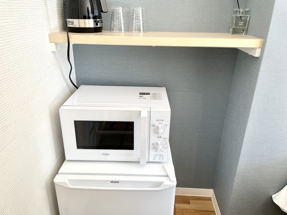 Twin Room, Non Smoking (401) photo 2