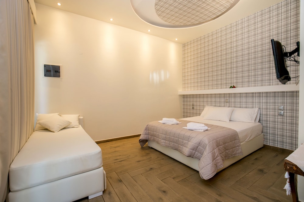 Deluxe Studio, Sea View, Beachfront photo 3