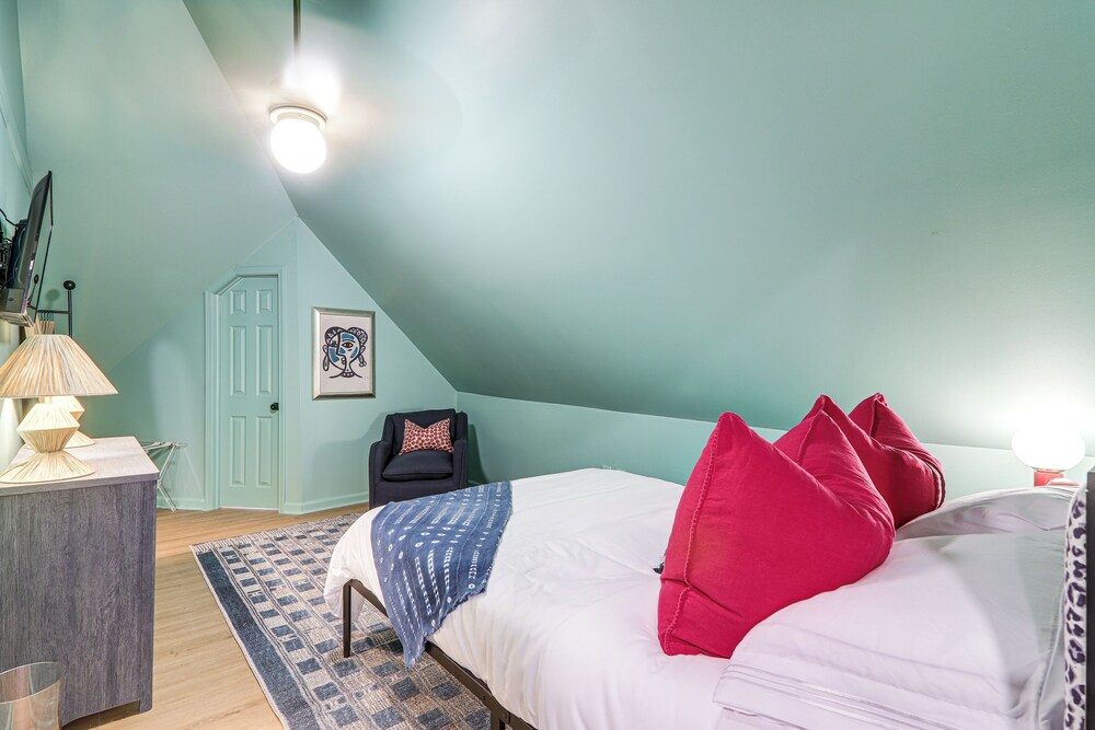 House (4 Bedrooms) photo 2