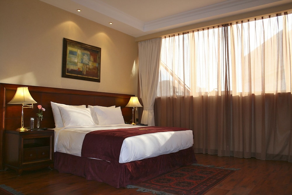 Trianon Hotel — photo 137