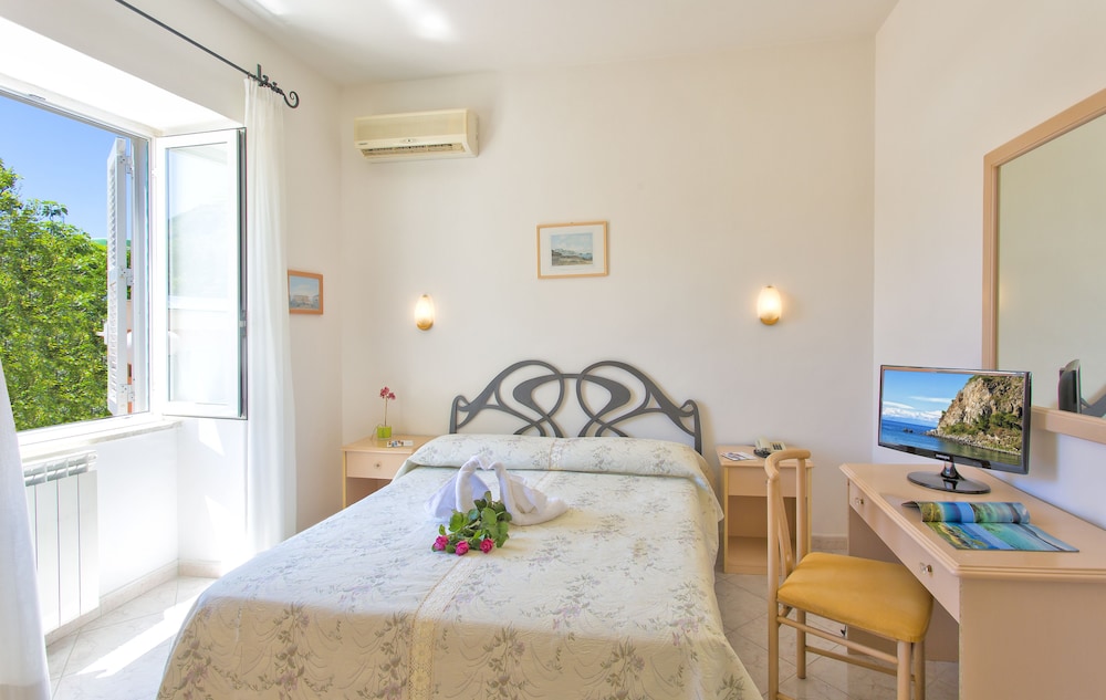 Classic Double Room, 2 Twin Beds