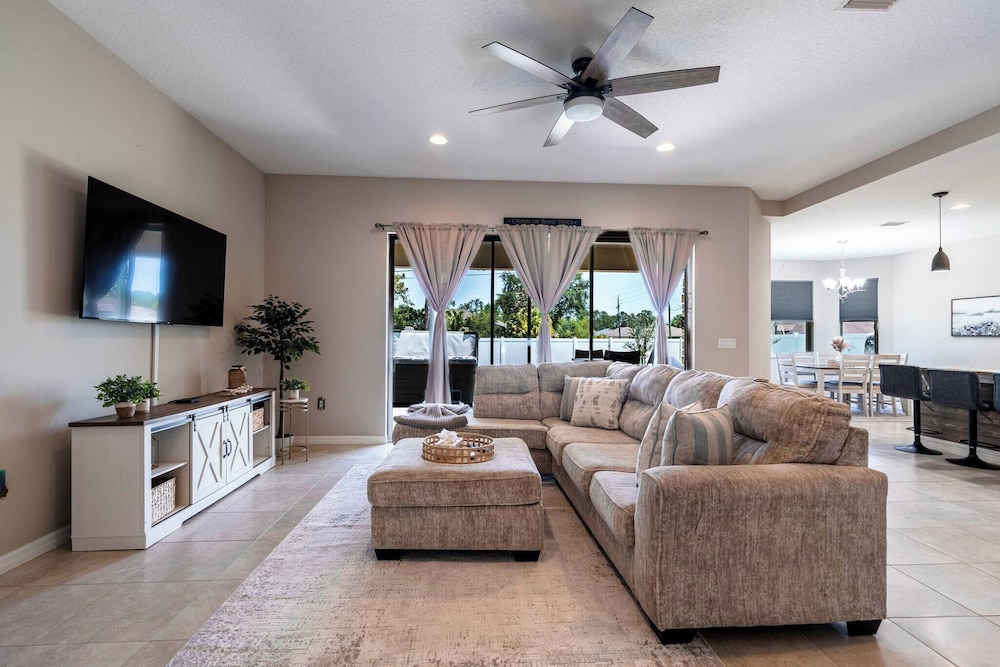 Spacious With Private Pool Ideal for Families, Billede 9