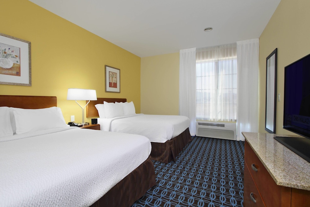 Standard Room, Multiple Beds - Photo 7