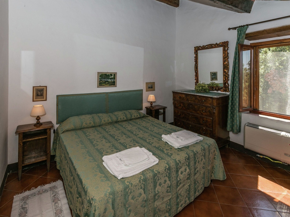 Villa photo 2