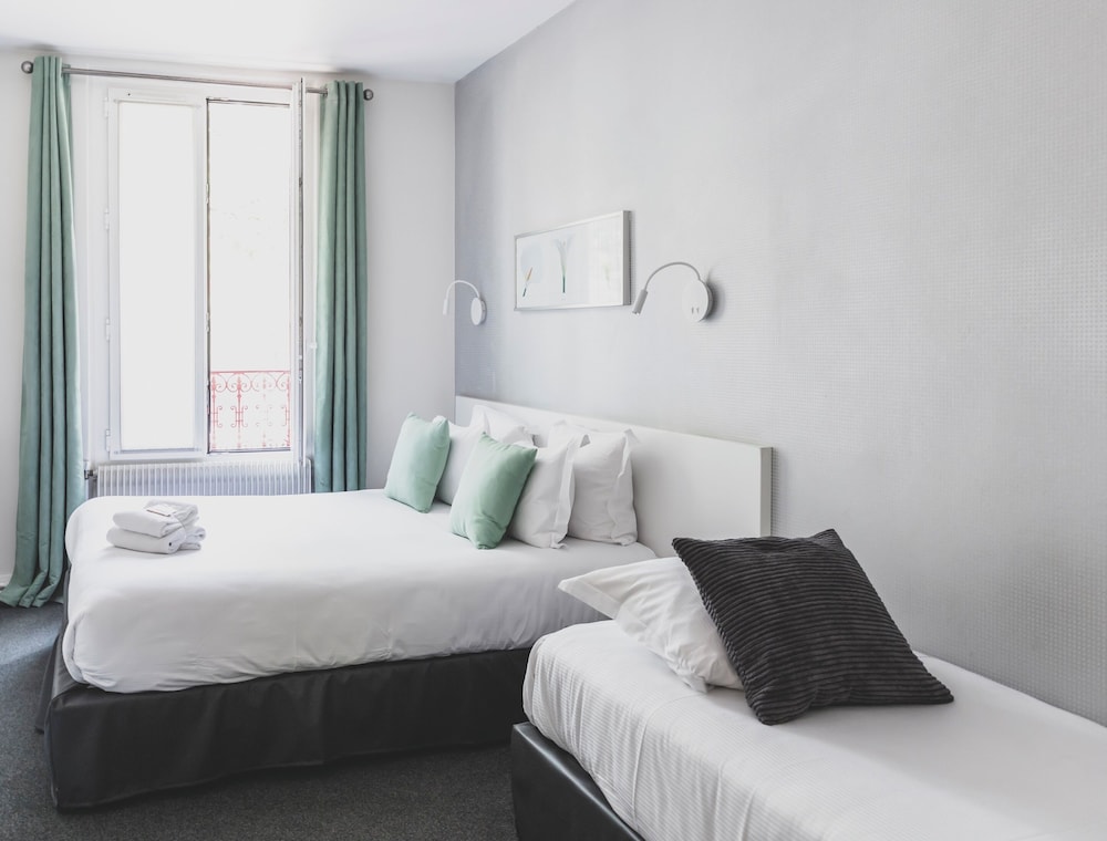 Classic Triple Room photo 1