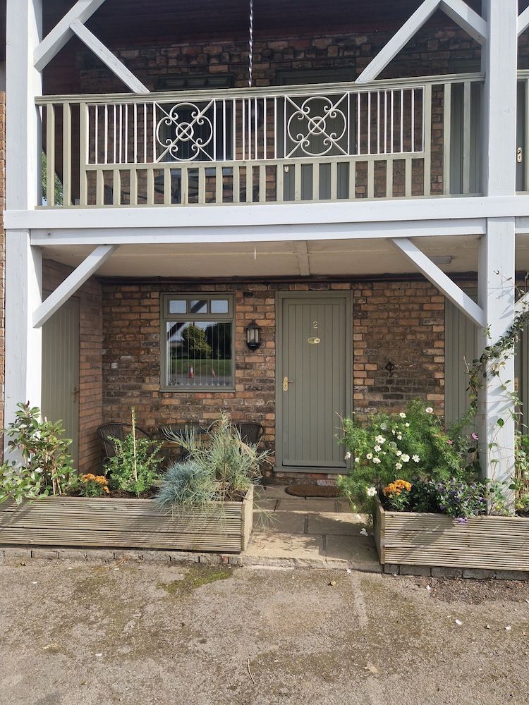 Basic Double or Twin Room, Garden View photo 2