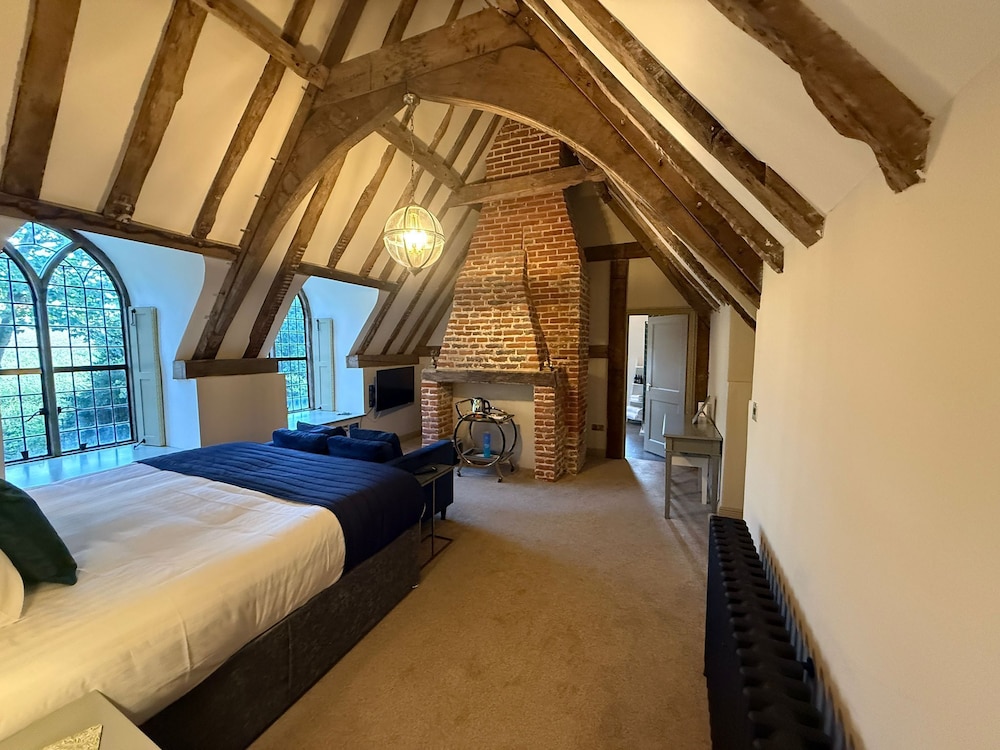 Junior Double or Twin Room photo 1