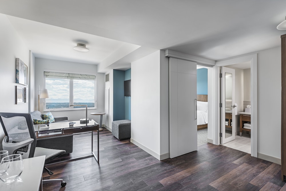 Suite, 1 Bedroom photo 1