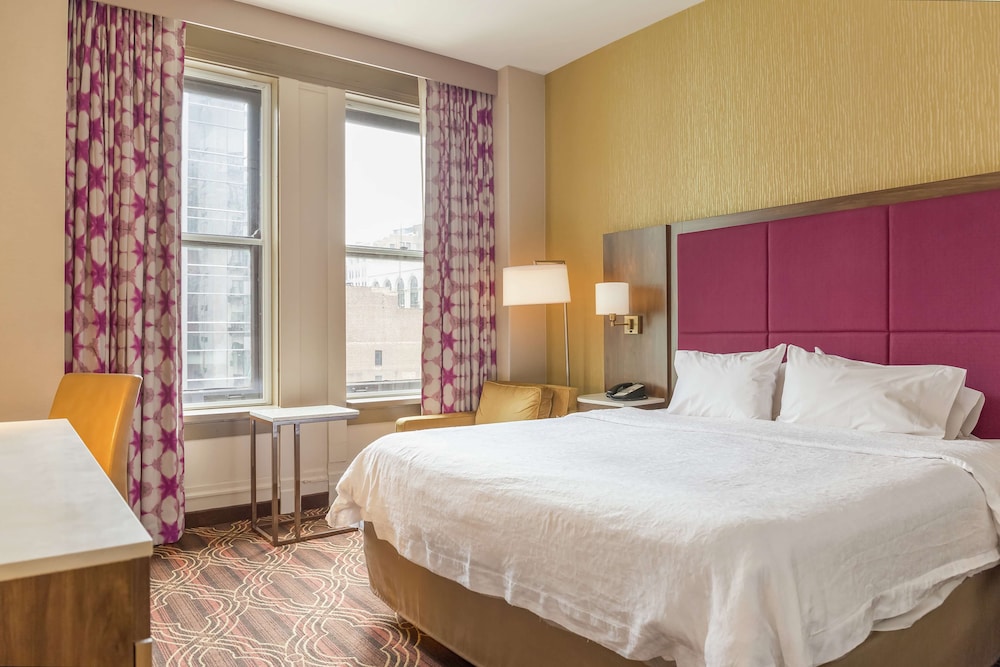 Room, 1 King Bed, Accessible - Photo 3