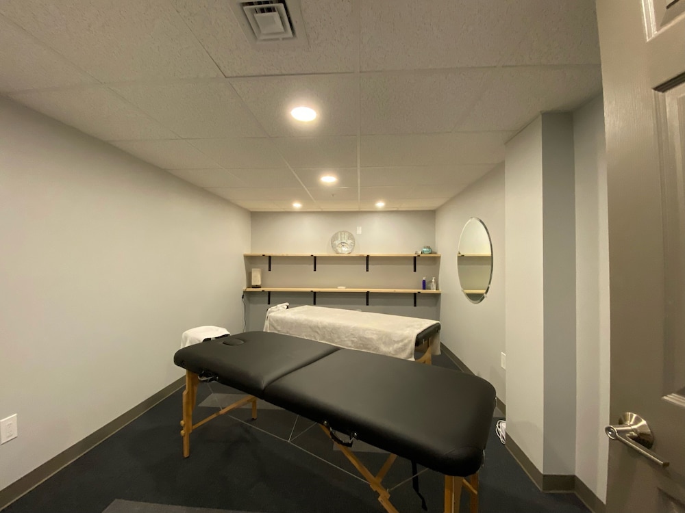 Condo, 3 Bedrooms