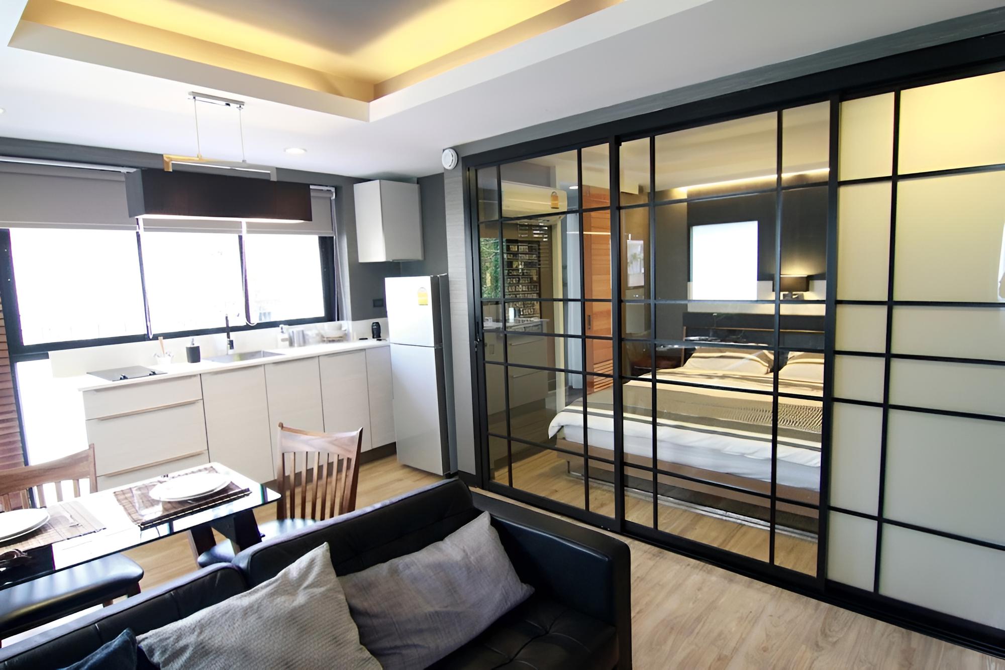 Deluxe Room (Contemporary) photo 1