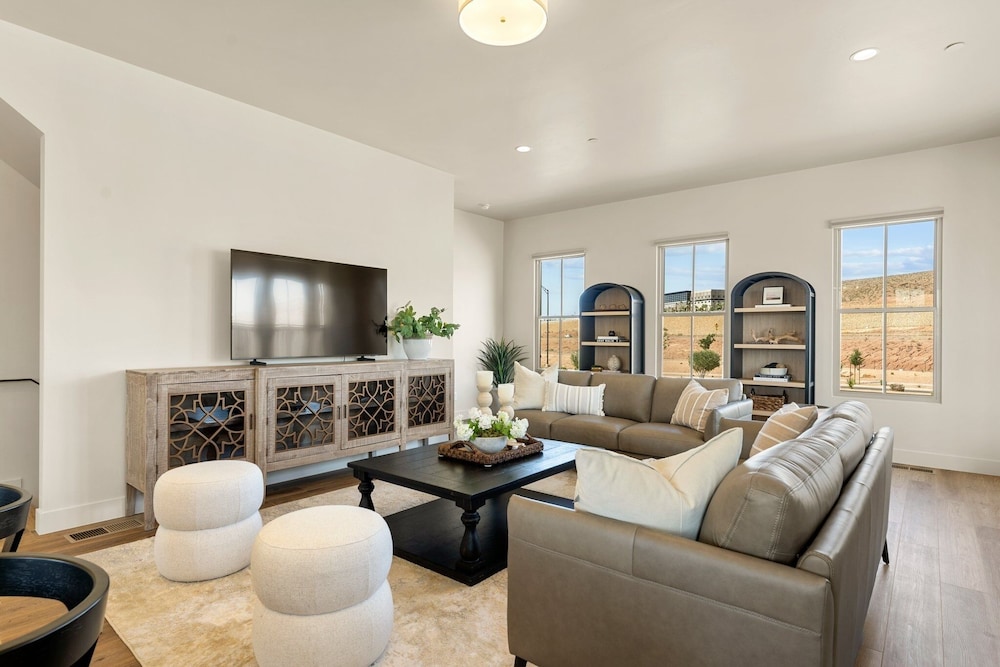 Townhome, 4 Bedrooms