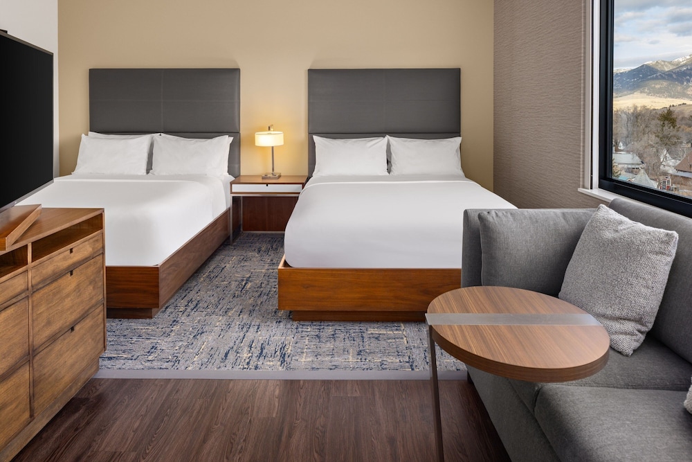 Studio, 2 Queen Beds (Mobility/Hearing Accessible, Tub) photo 3