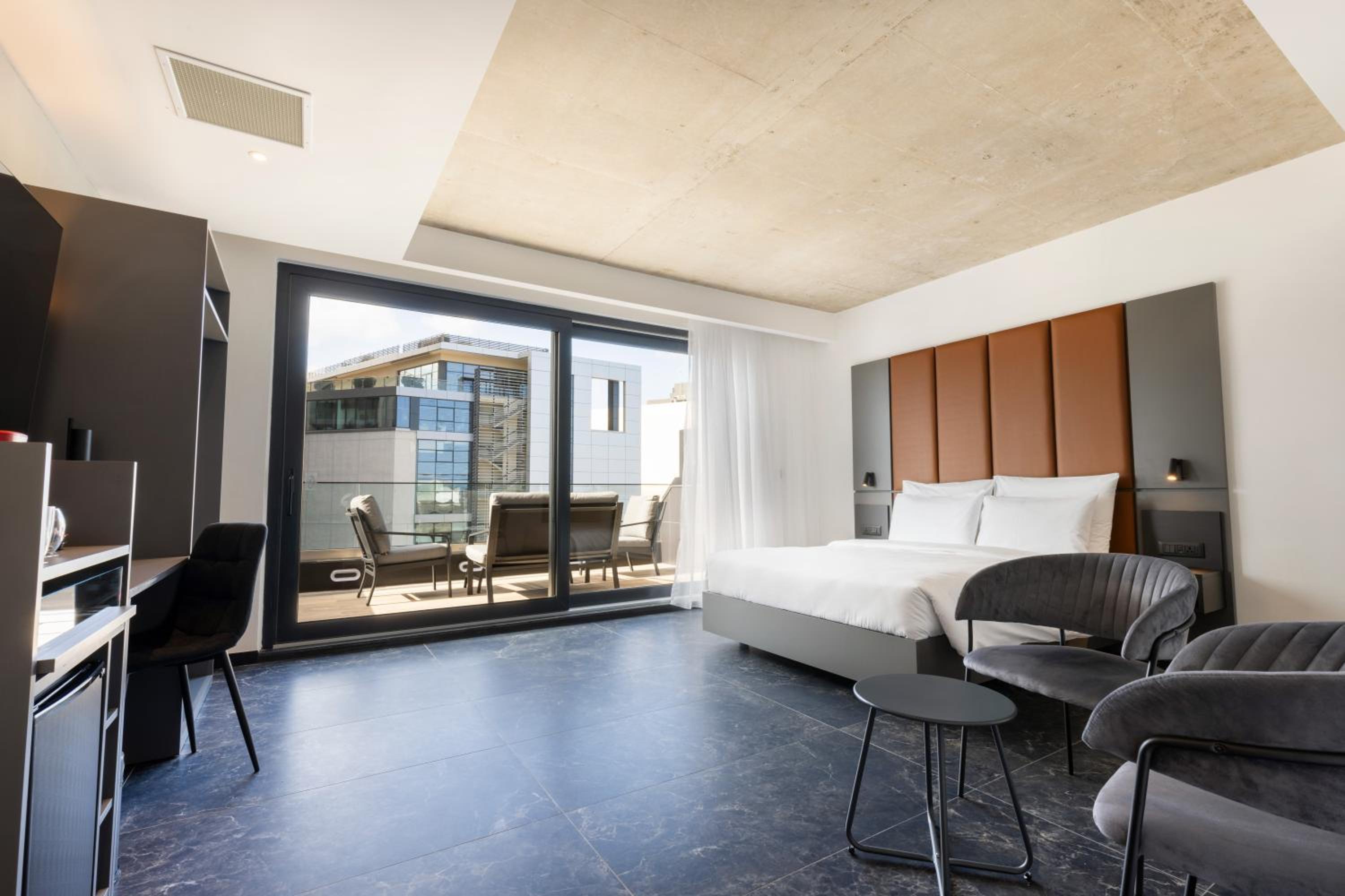 Junior Suite with Terrace
