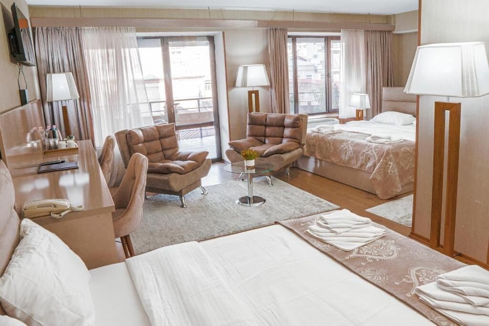 Deluxe Quadruple Room photo 1