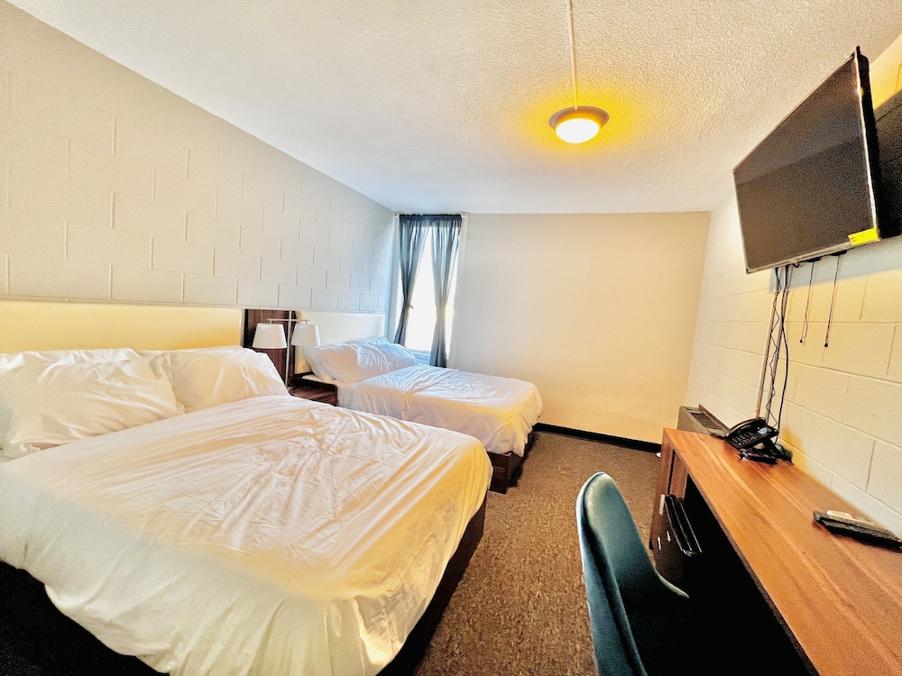 Comfort Room, 2 Queen Beds photo 2